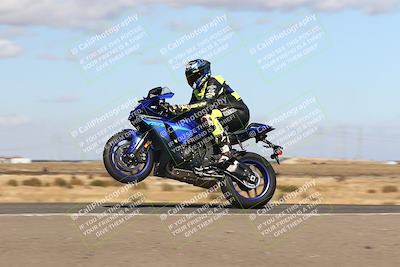 media/Nov-03-2024-TrackDaz (Sun) [[44580f4982]]/B Group/1220pm (Wheelie Bump)/
